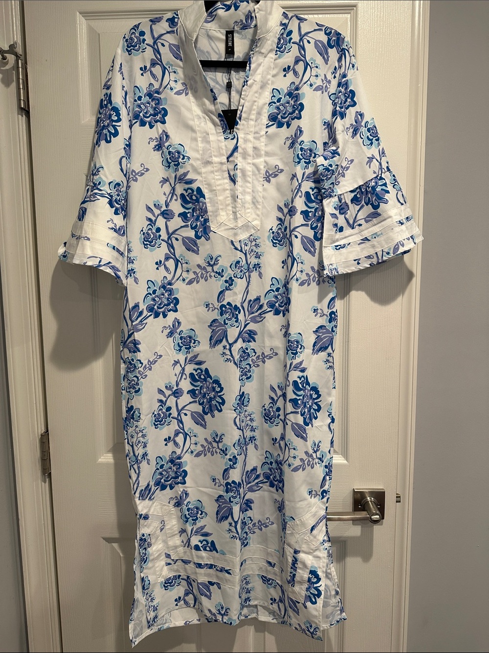 STYLEWE White Midi Dress with Blue Floral Print